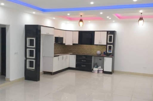خرید ویلا حیاط دار