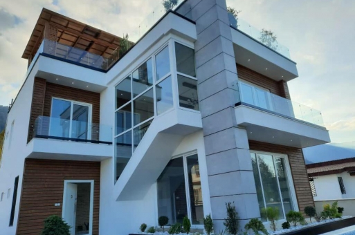 فروش ویلا استخردار نوشهر داخل شهرک