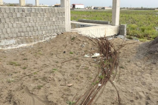 زمین و ویلا نیمه کاره در بابلسر