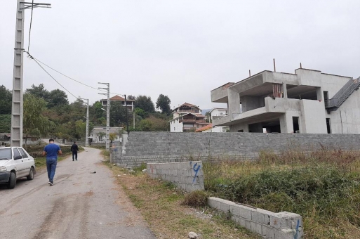 زمین در شمال  1