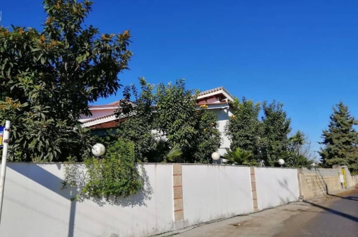 ویلا جنگلی چند سال ساخت در رویان بنجکول  1