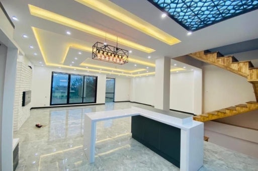 خرید ویلا در سرخرود با استخر و جکوزی  1