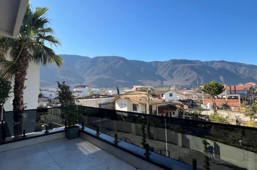 قیمت فروش ویلا شهرکی نوشهر ۳۰۰ متری | ویو دریا و جنگل 1